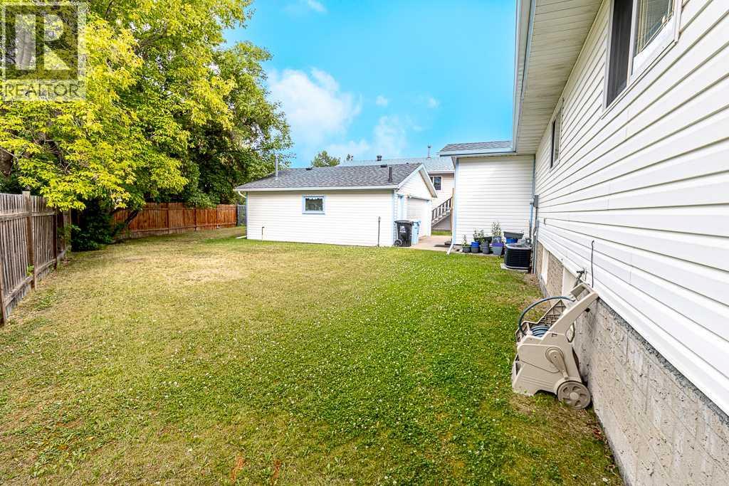 111 Christina Court, Fort Mcmurray, Alberta  T9K 1H3 - Photo 34 - A2266628