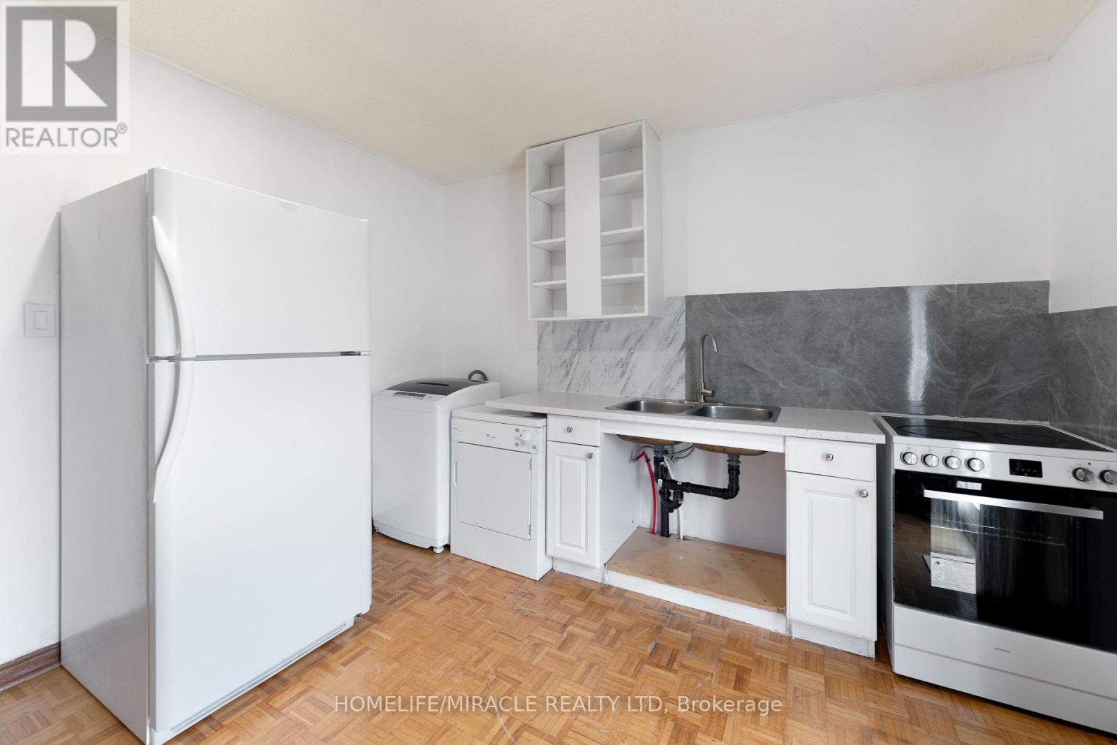 4 Greendowns Drive, Toronto, Ontario  M1M 2G7 - Photo 20 - E12958060