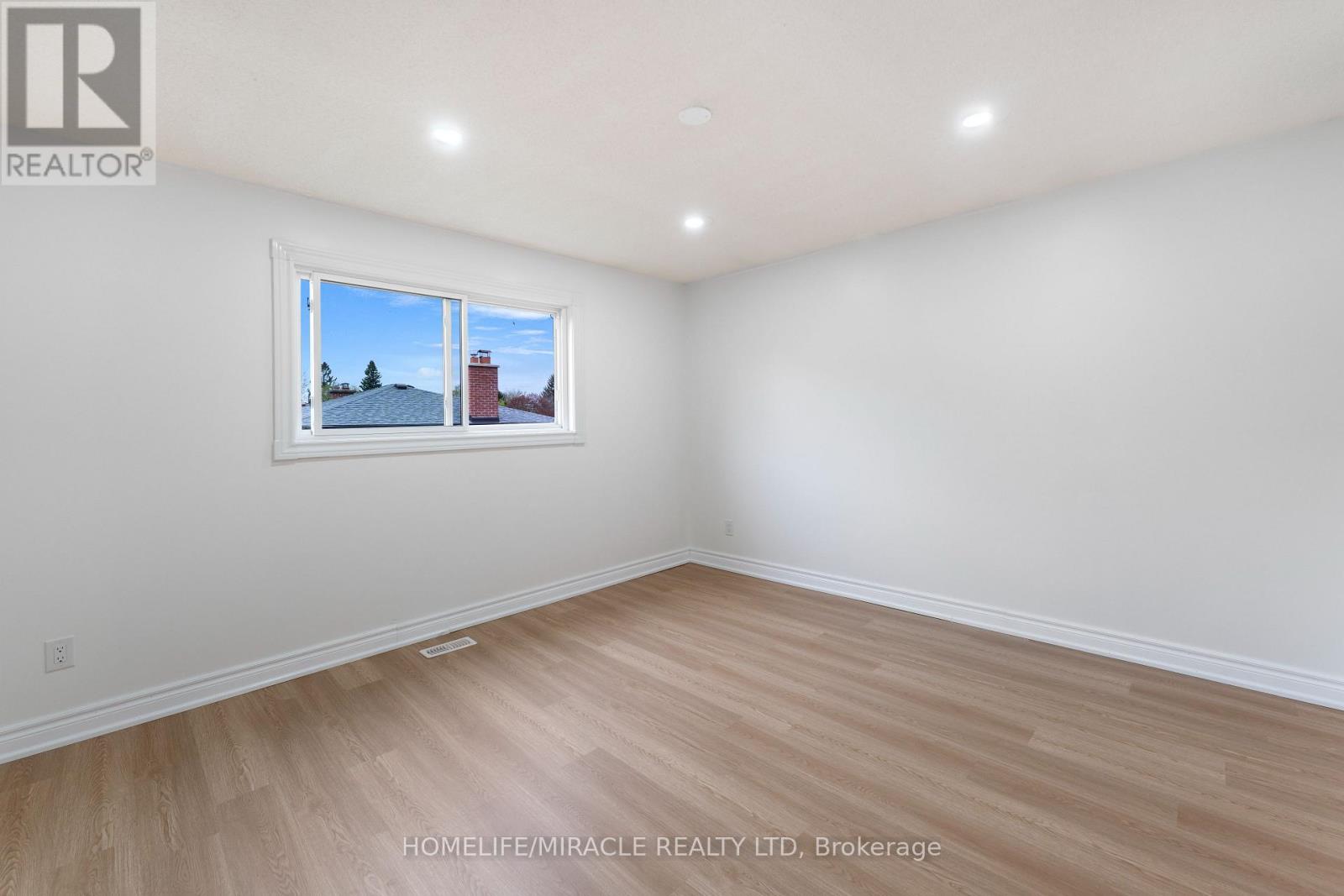 4 Greendowns Drive, Toronto, Ontario  M1M 2G7 - Photo 26 - E12958060