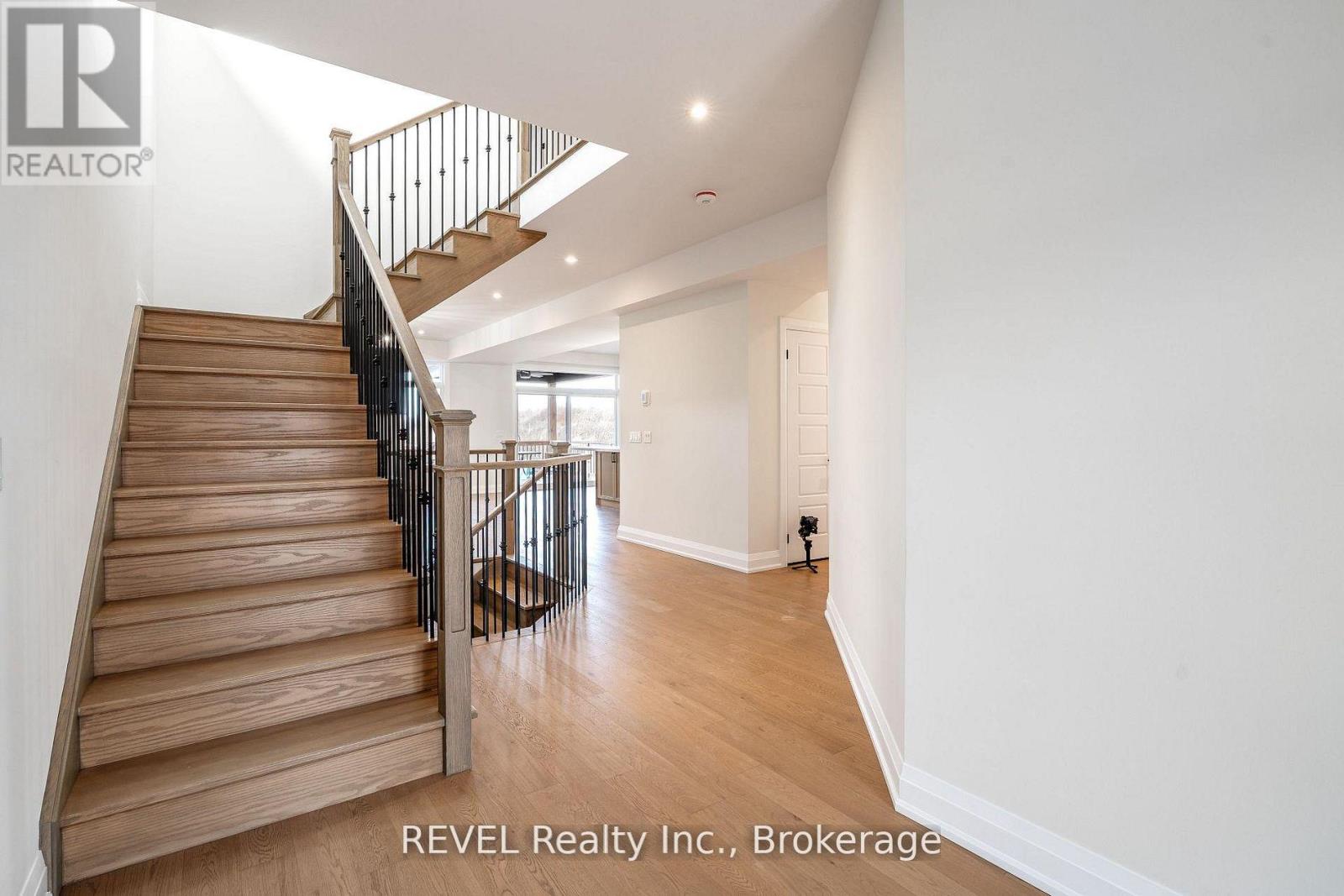 1190 Uppers Lane, Thorold, Ontario  L2V 0H1 - Photo 5 - X12958050