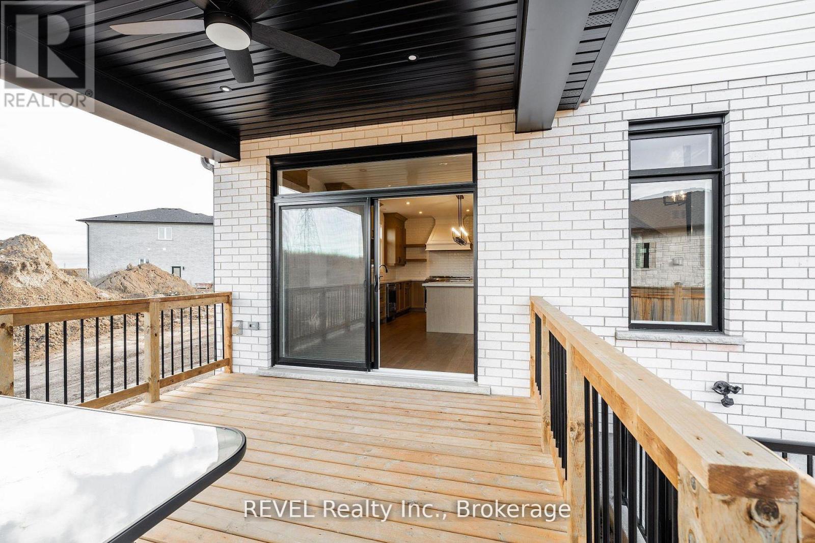 1186 Uppers Lane, Thorold, Ontario  L2V 0H1 - Photo 12 - X12958052