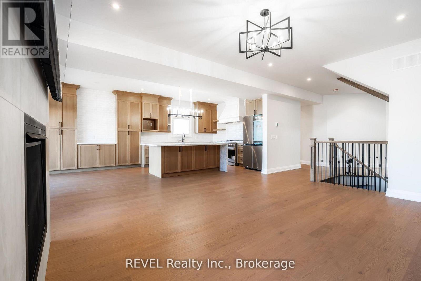 1186 Uppers Lane, Thorold, Ontario  L2V 0H1 - Photo 6 - X12958052