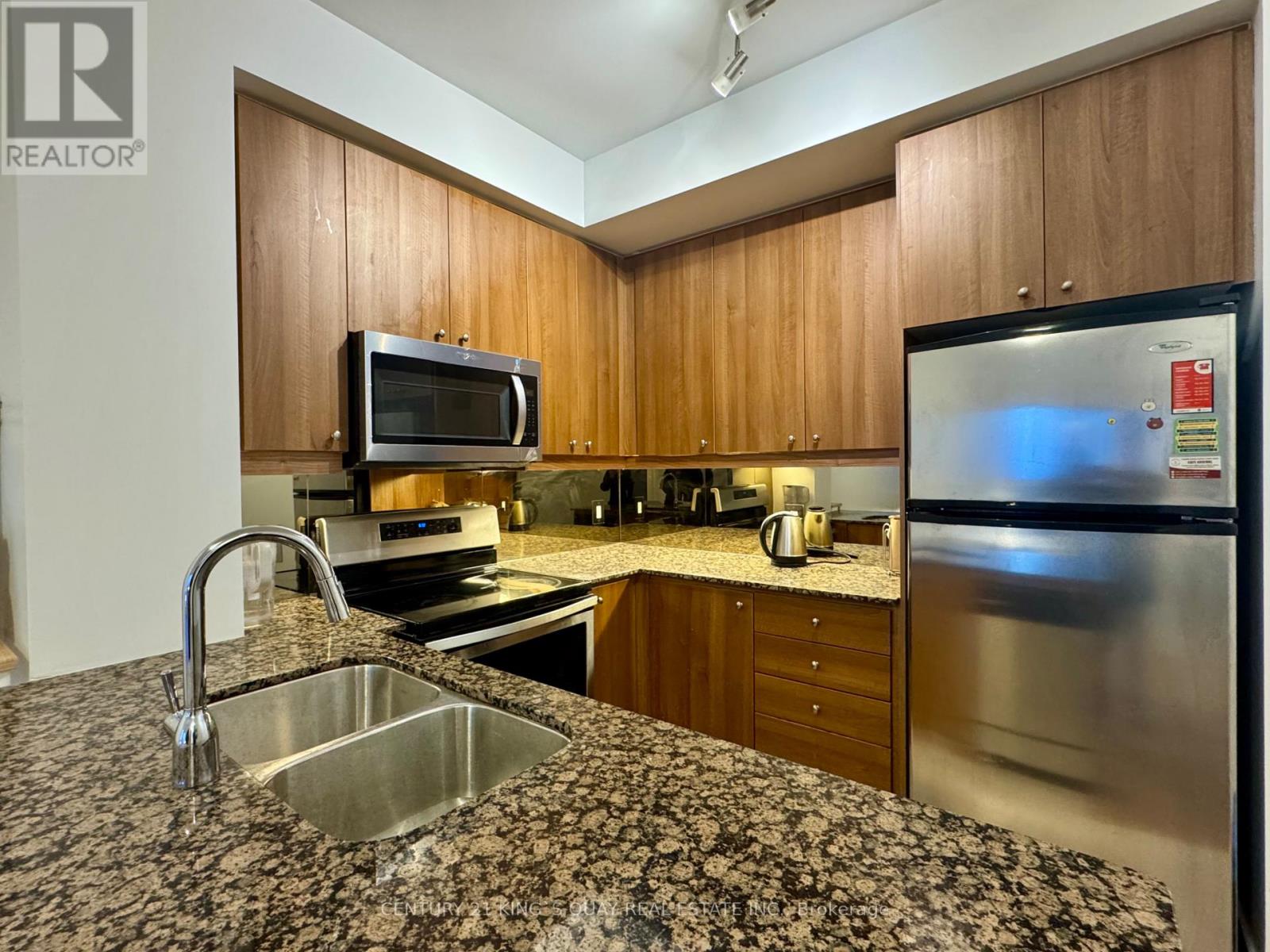 903 - 50 ABSOLUTE AVENUE, Mississauga, Ontario