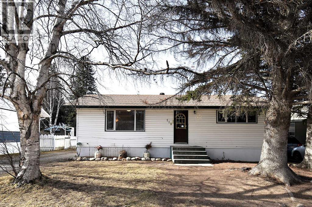 119 LODGEPOLE Drive, Hinton, Alberta