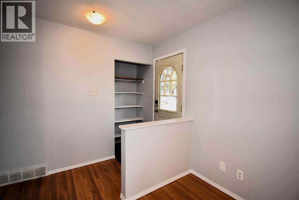 119 Lodgepole Drive, Hinton, Alberta T7V 1E4 - Photo 3 - A2217227