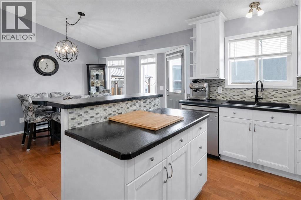 230 Aspen Creek Crescent, Strathmore, Alberta  T1P 1X8 - Photo 6 - A2280444