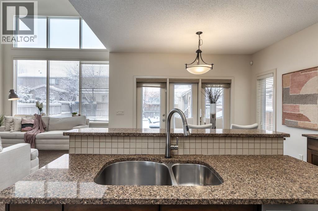 141 Chapalina Heights SE, Calgary, Alberta  T2X 0B1 - Photo 6 - A2296668