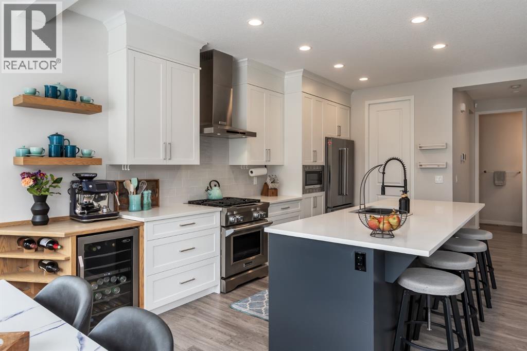 7270 11 Avenue SW, Calgary, Alberta  T3H 3V5 - Photo 4 - A2296135