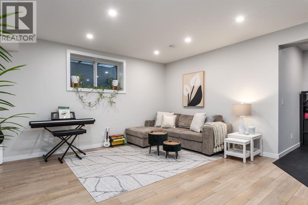 7270 11 Avenue SW, Calgary, Alberta  T3H 3V5 - Photo 29 - A2296135