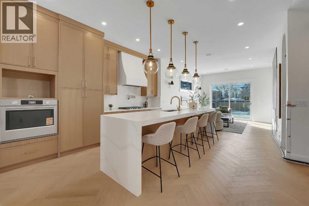 2413 25 Avenue NW, Calgary, Alberta  T2M 2C6 - Photo 7 - A2286319