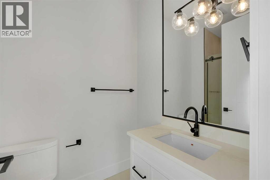 2413 25 Avenue NW, Calgary, Alberta  T2M 2C6 - Photo 32 - A2286319