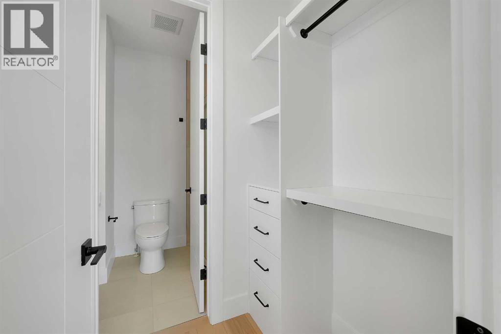 2413 25 Avenue NW, Calgary, Alberta  T2M 2C6 - Photo 38 - A2286319