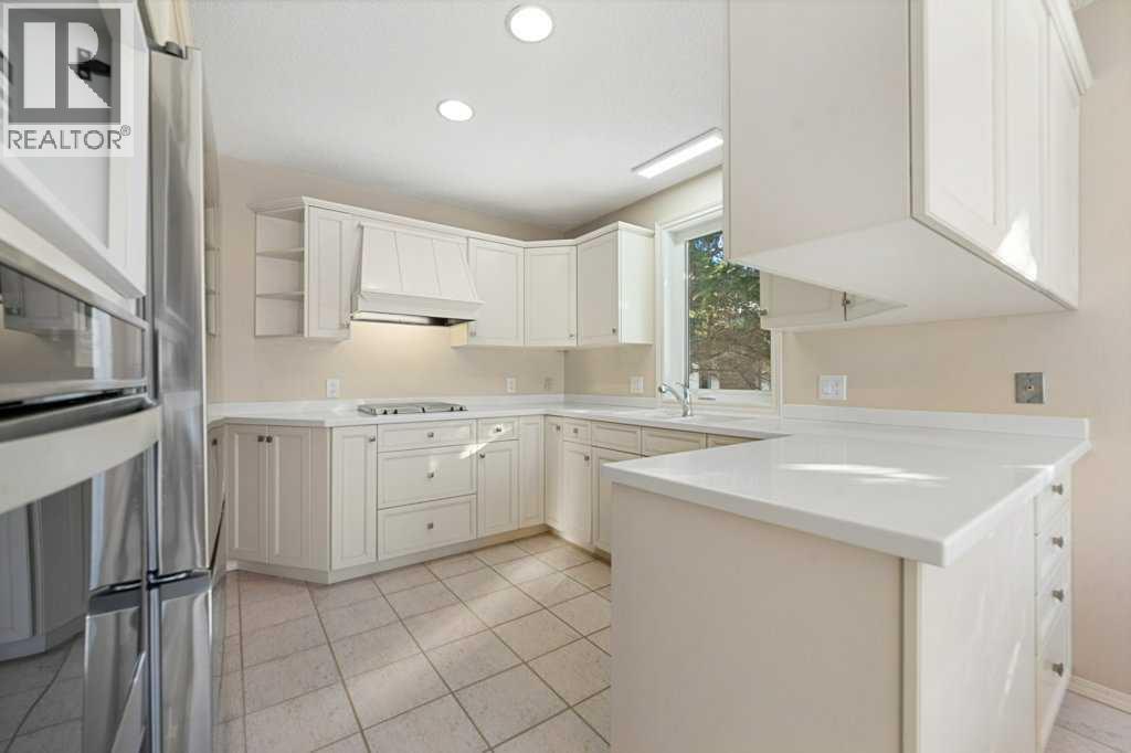 30 Douglasbank Gardens SE, Calgary, Alberta  T2Z 2C9 - Photo 17 - A2291894