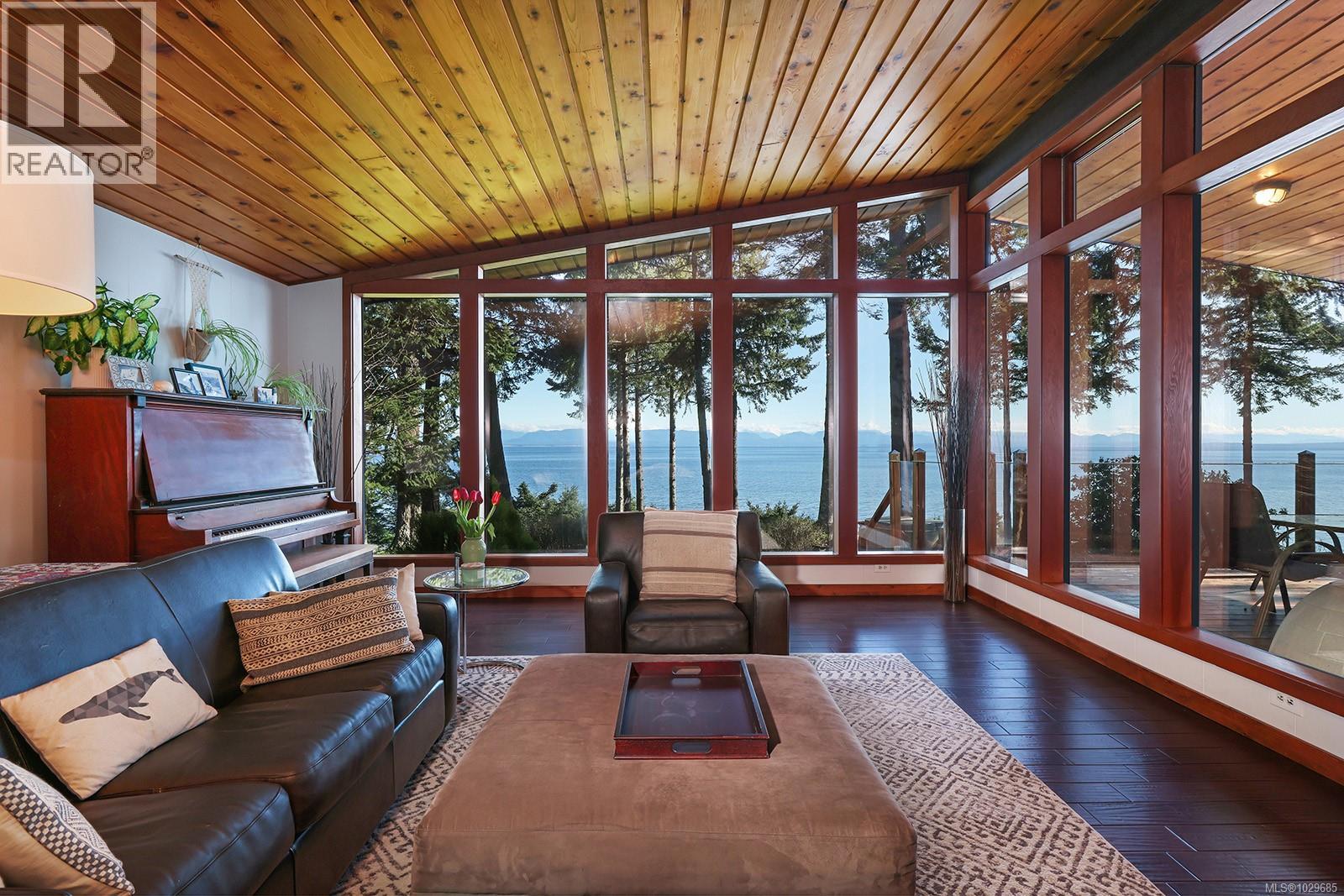 5862 Aldergrove Dr, Courtenay, British Columbia  V9J 1W2 - Photo 14 - 1029685