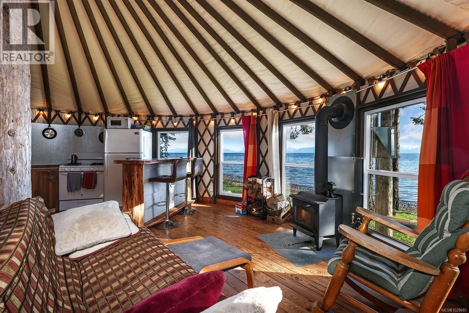 5862 Aldergrove Dr, Courtenay, British Columbia  V9J 1W2 - Photo 49 - 1029685