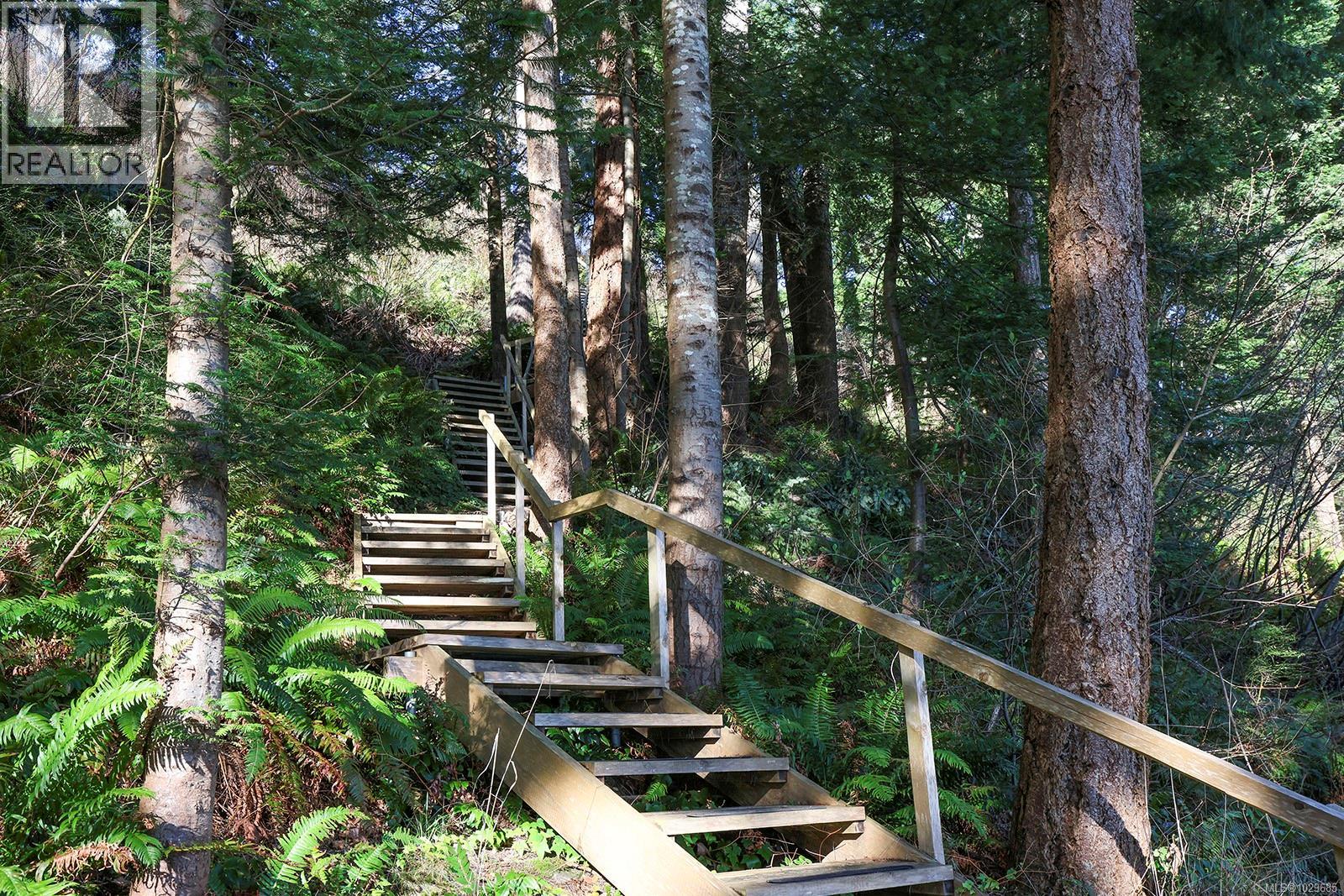 5862 Aldergrove Dr, Courtenay, British Columbia  V9J 1W2 - Photo 45 - 1029685