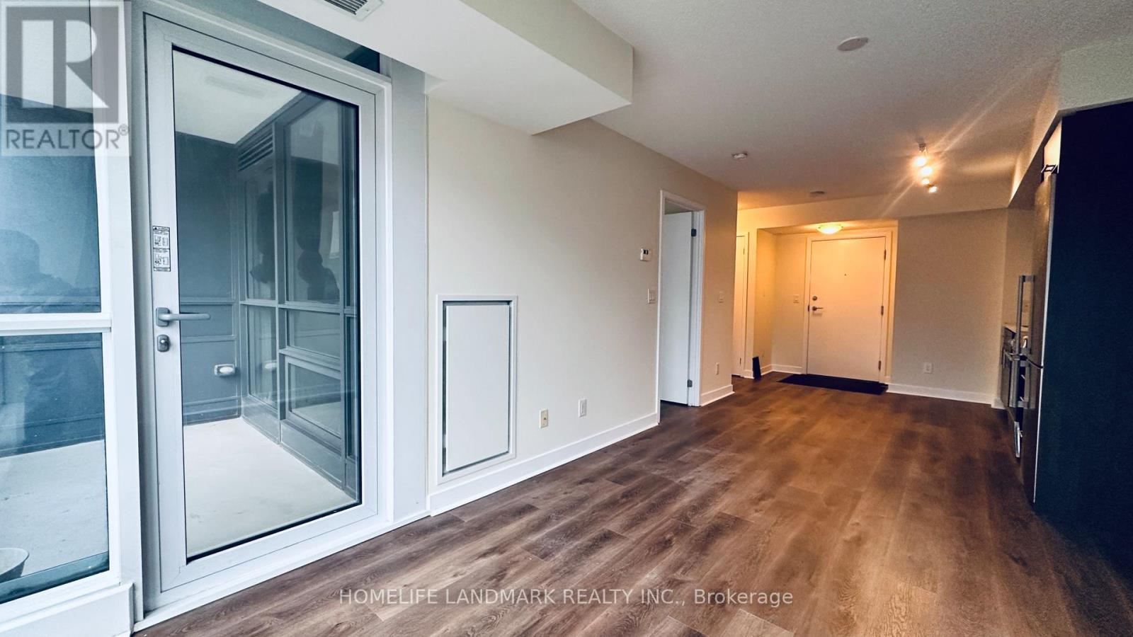 605 - 295 Adelaide Street W, Toronto, Ontario  M5V 0L4 - Photo 8 - C12958072