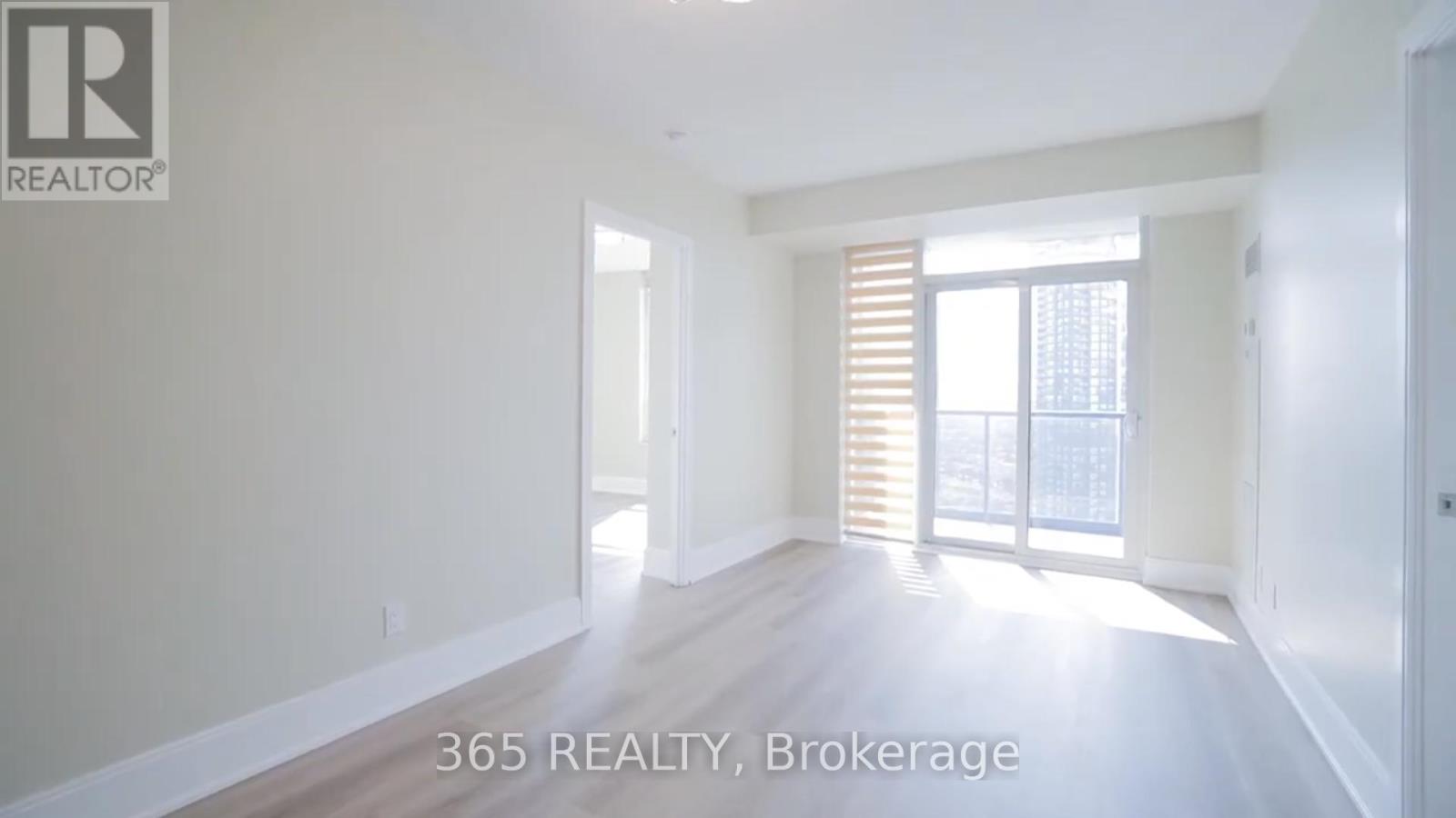 2903 - 330 Burnhamthorpe Avenue W, Mississauga, Ontario  L5B 0E1 - Photo 10 - W12958070