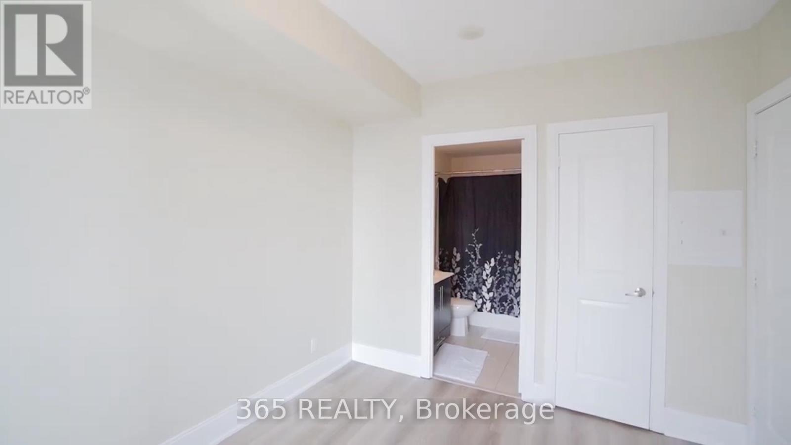 2903 - 330 Burnhamthorpe Avenue W, Mississauga, Ontario  L5B 0E1 - Photo 14 - W12958070