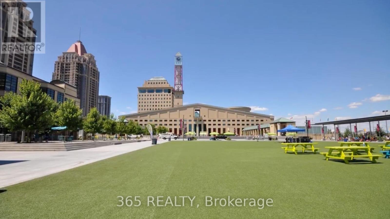 2903 - 330 Burnhamthorpe Avenue W, Mississauga, Ontario  L5B 0E1 - Photo 25 - W12958070