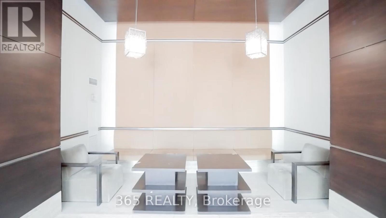 2903 - 330 Burnhamthorpe Avenue W, Mississauga, Ontario  L5B 0E1 - Photo 4 - W12958070