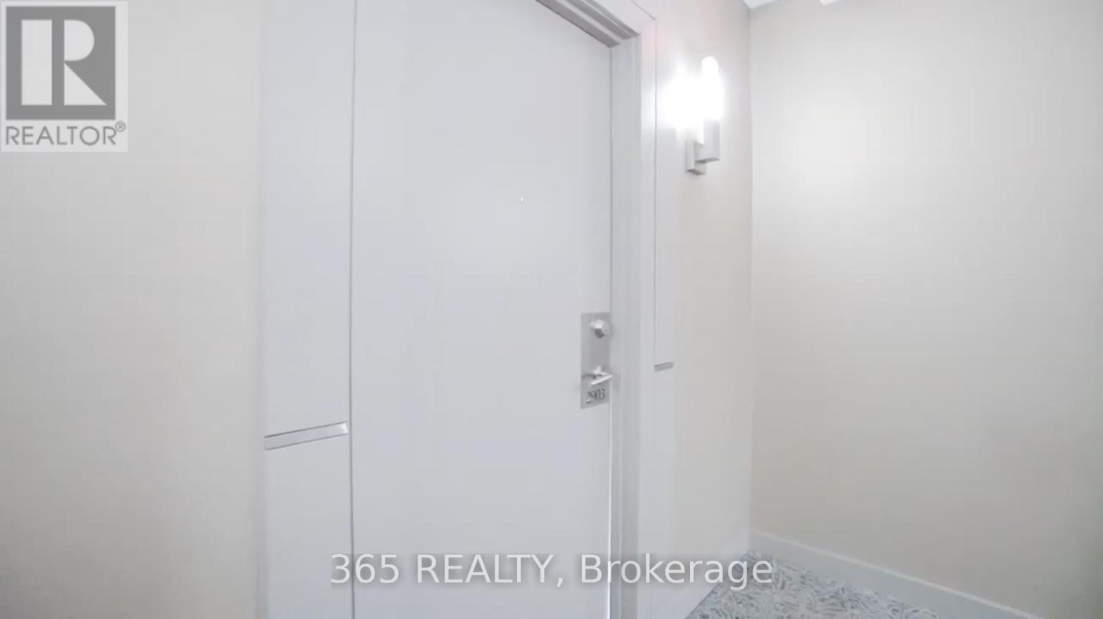 2903 - 330 Burnhamthorpe Avenue W, Mississauga, Ontario  L5B 0E1 - Photo 6 - W12958070