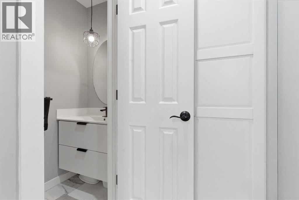 23 Prestwick Green SE, Calgary, Alberta  T2Z 3M1 - Photo 14 - A2298063