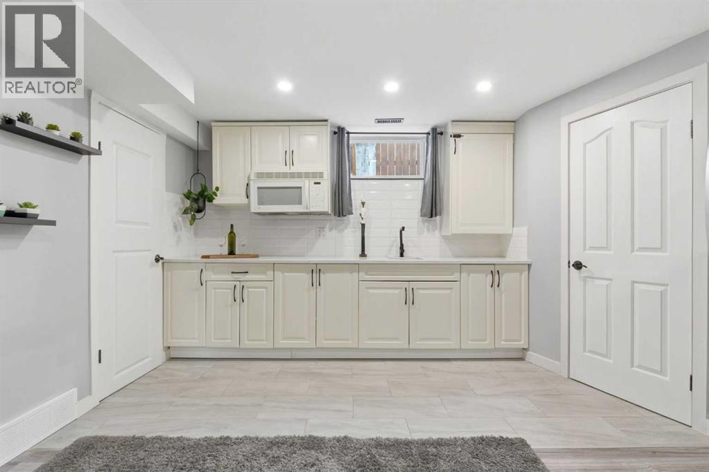 23 Prestwick Green SE, Calgary, Alberta  T2Z 3M1 - Photo 32 - A2298063