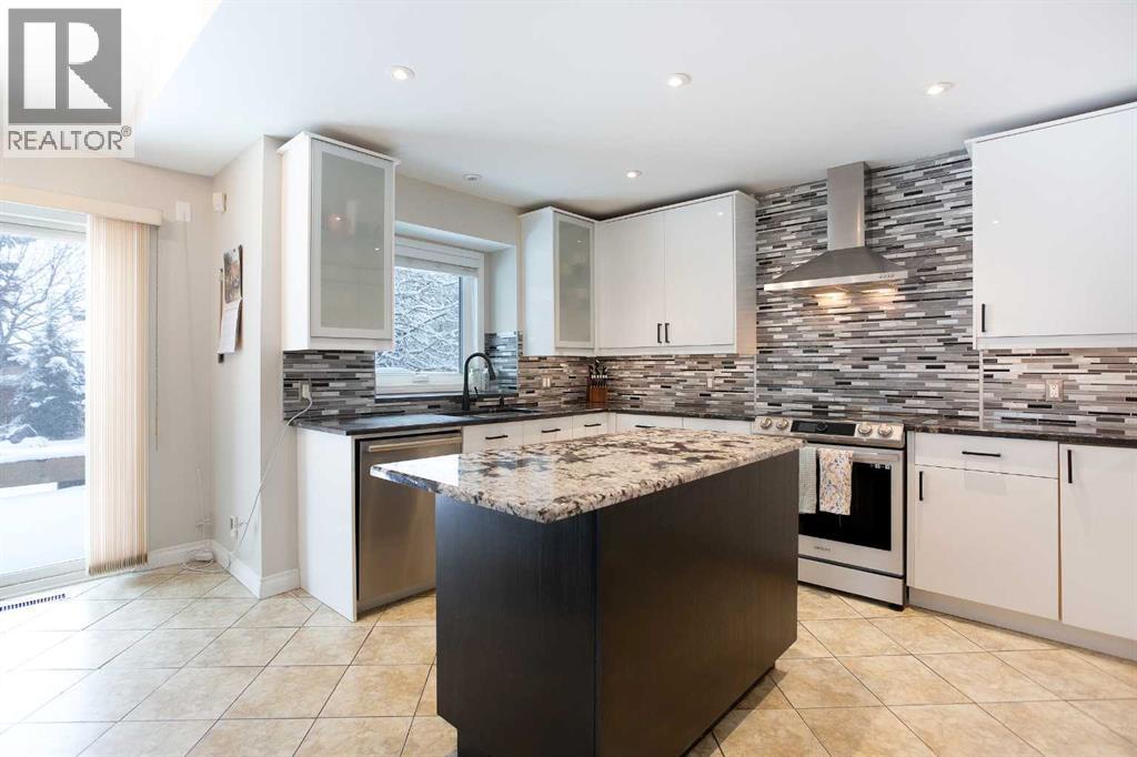 16 Suncanyon Park SE, Calgary, Alberta  T2X 2Z4 - Photo 16 - A2298676