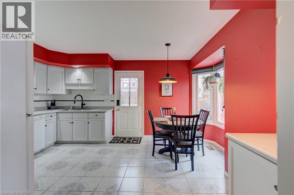 611 Springbank Avenue N, Woodstock, Ontario  N4T 1C9 - Photo 12 - 40812737