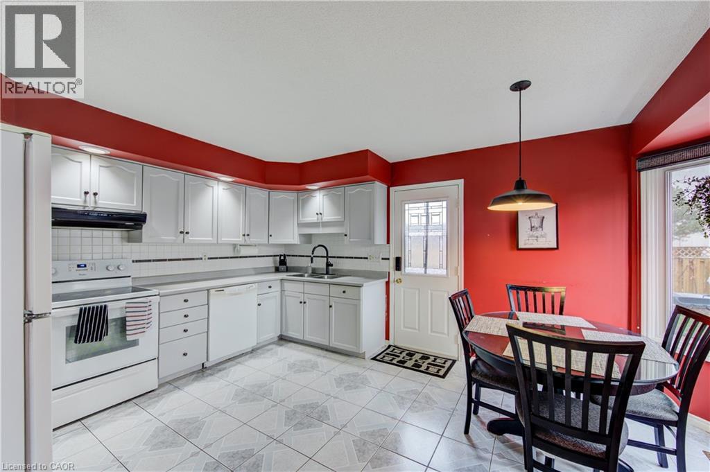 611 Springbank Avenue N, Woodstock, Ontario  N4T 1C9 - Photo 14 - 40812737