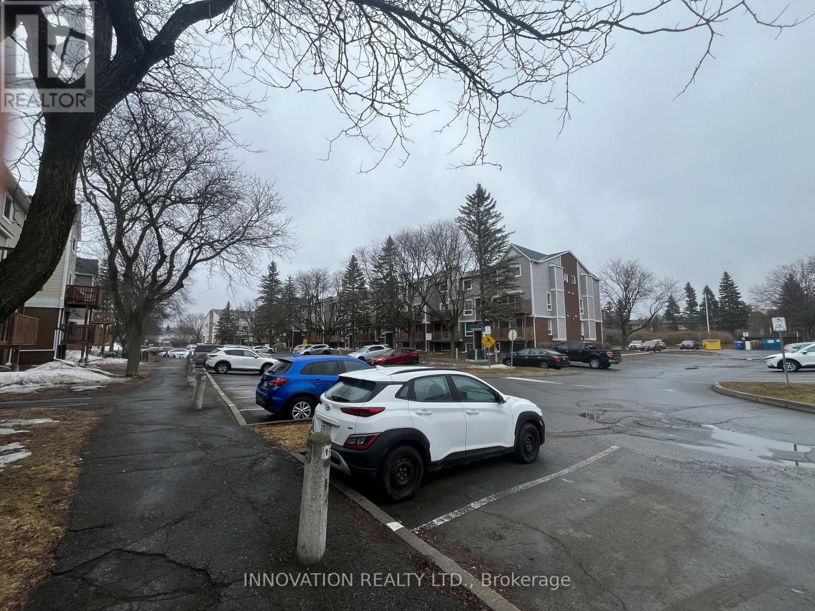 120 - 2 Fenerty Crescent, Ottawa, Ontario  K2L 3A7 - Photo 4 - X12958084