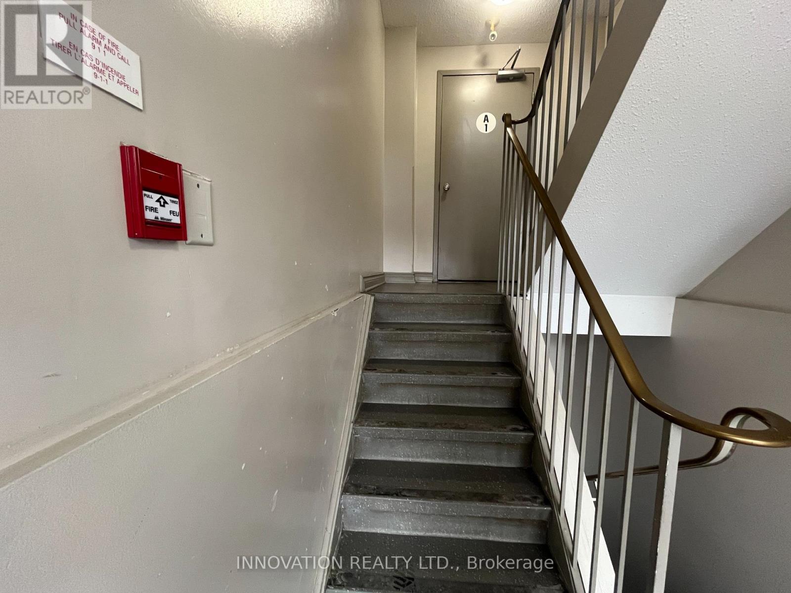 120 - 2 Fenerty Crescent, Ottawa, Ontario  K2L 3A7 - Photo 5 - X12958084