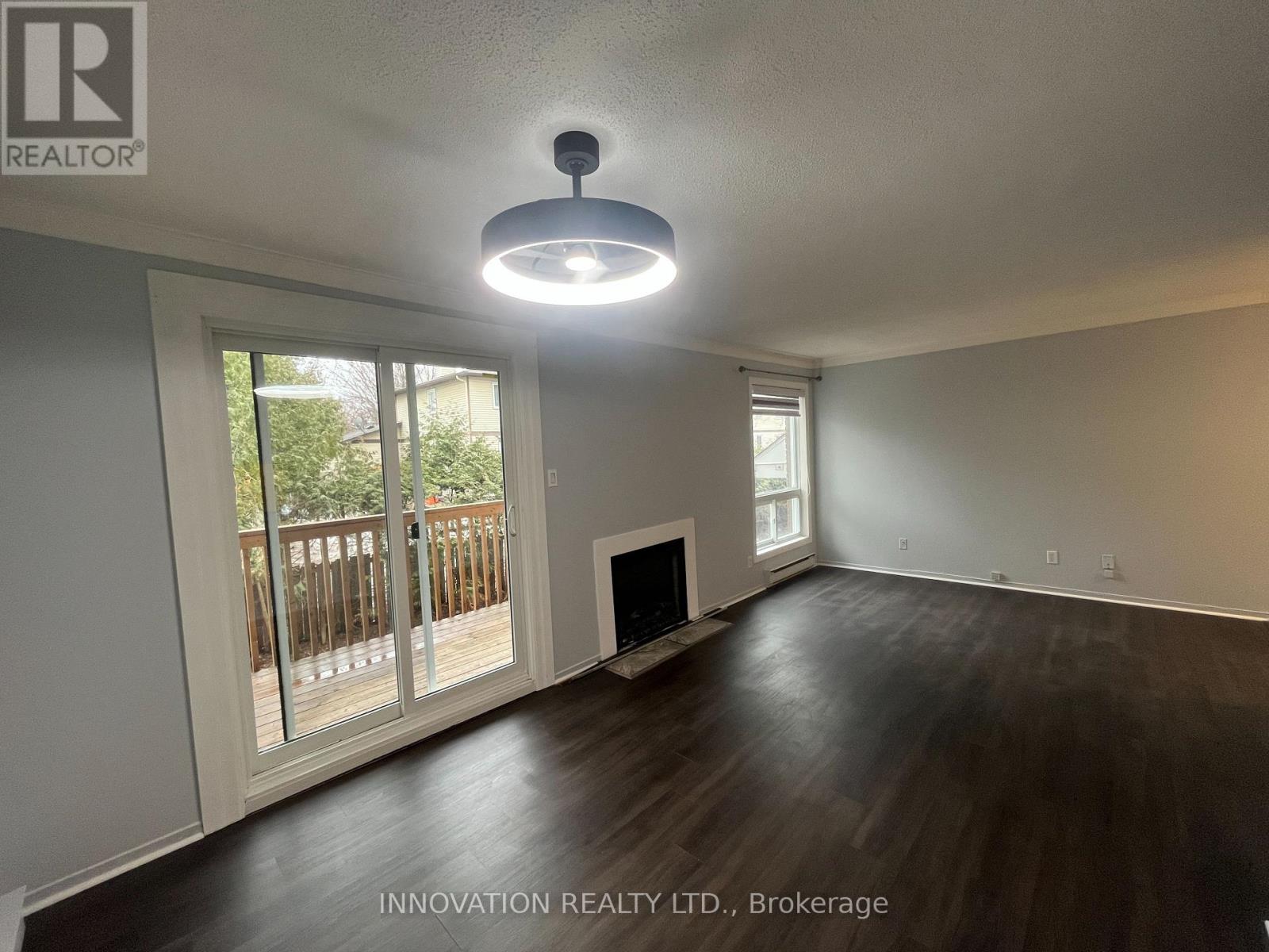 120 - 2 Fenerty Crescent, Ottawa, Ontario  K2L 3A7 - Photo 8 - X12958084