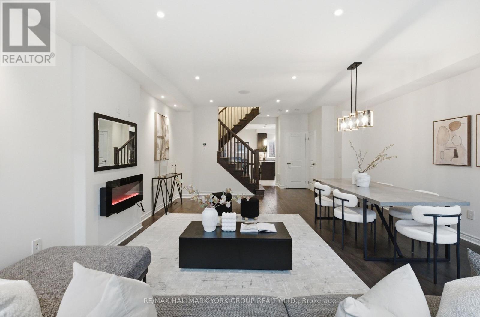 104 Gordon Circle, Newmarket, Ontario  L3Y 0C9 - Photo 20 - N12958080