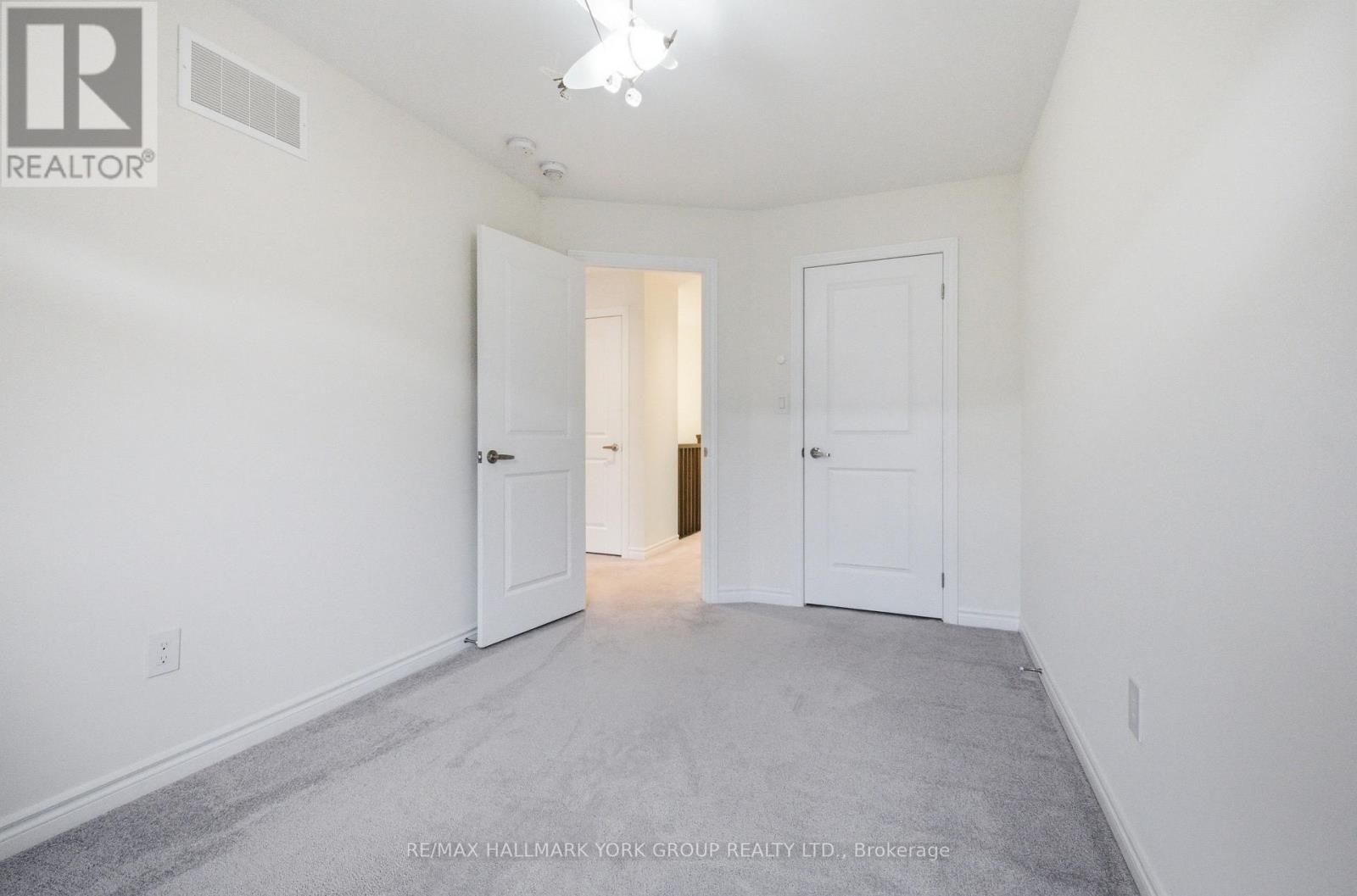 104 Gordon Circle, Newmarket, Ontario  L3Y 0C9 - Photo 30 - N12958080