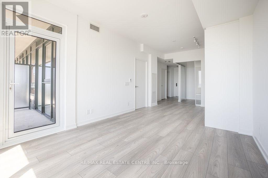 212 - 285 Dufferin Street, Toronto, Ontario  M6K 0J2 - Photo 13 - W12958082