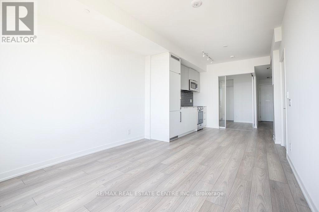 212 - 285 Dufferin Street, Toronto, Ontario  M6K 0J2 - Photo 6 - W12958082