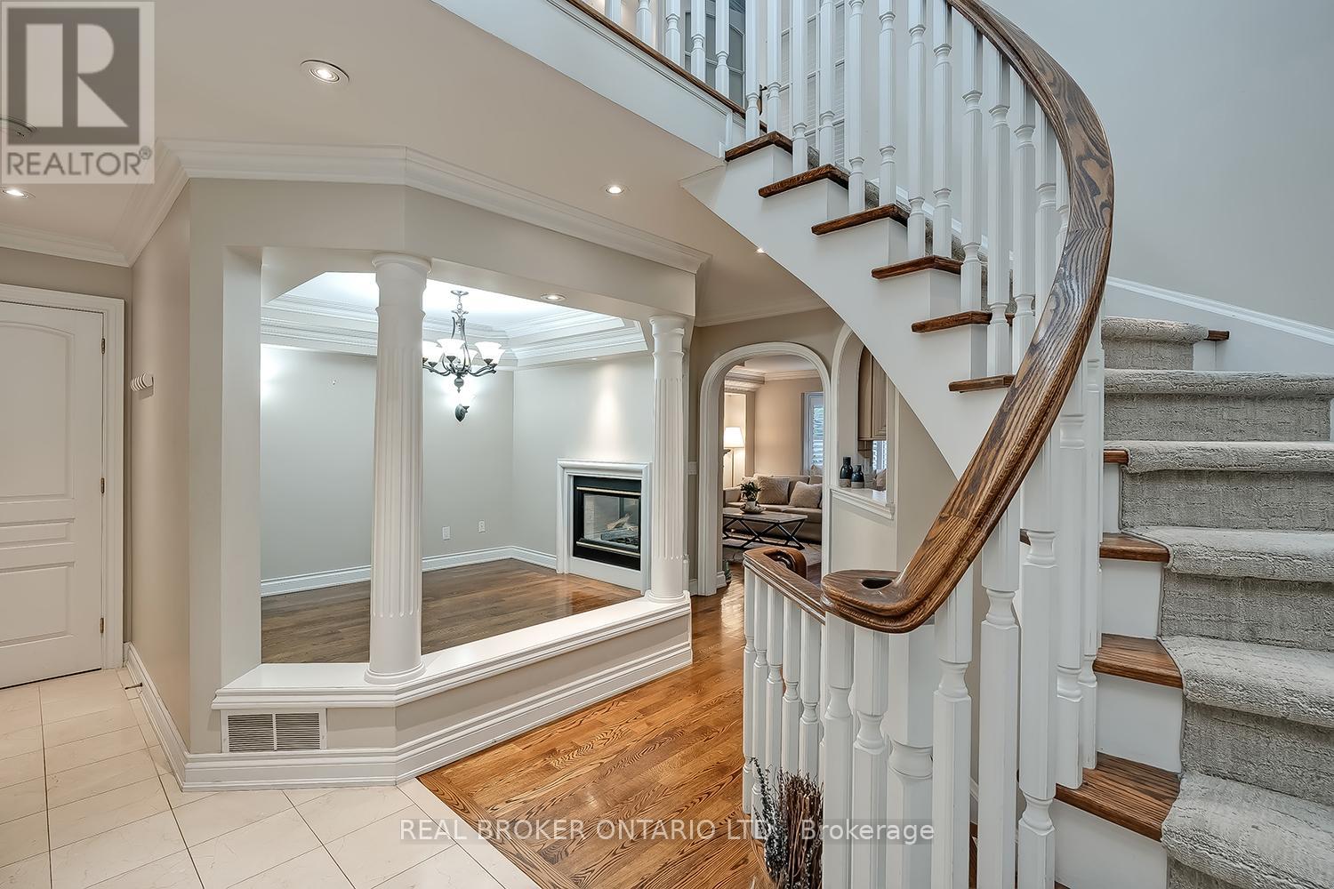 60 - 2250 Rockingham Drive, Oakville, Ontario  L6H 6J3 - Photo 8 - W12958092