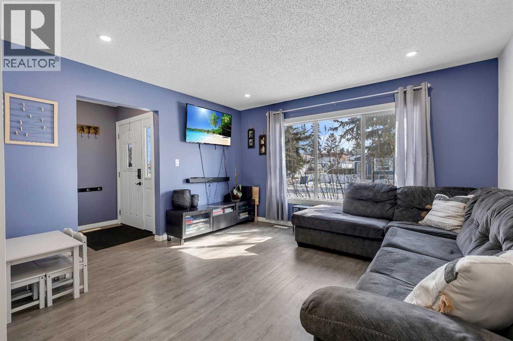 1628 Saskatchewan Street, Crossfield, Alberta  T0M 0S0 - Photo 11 - A2296530