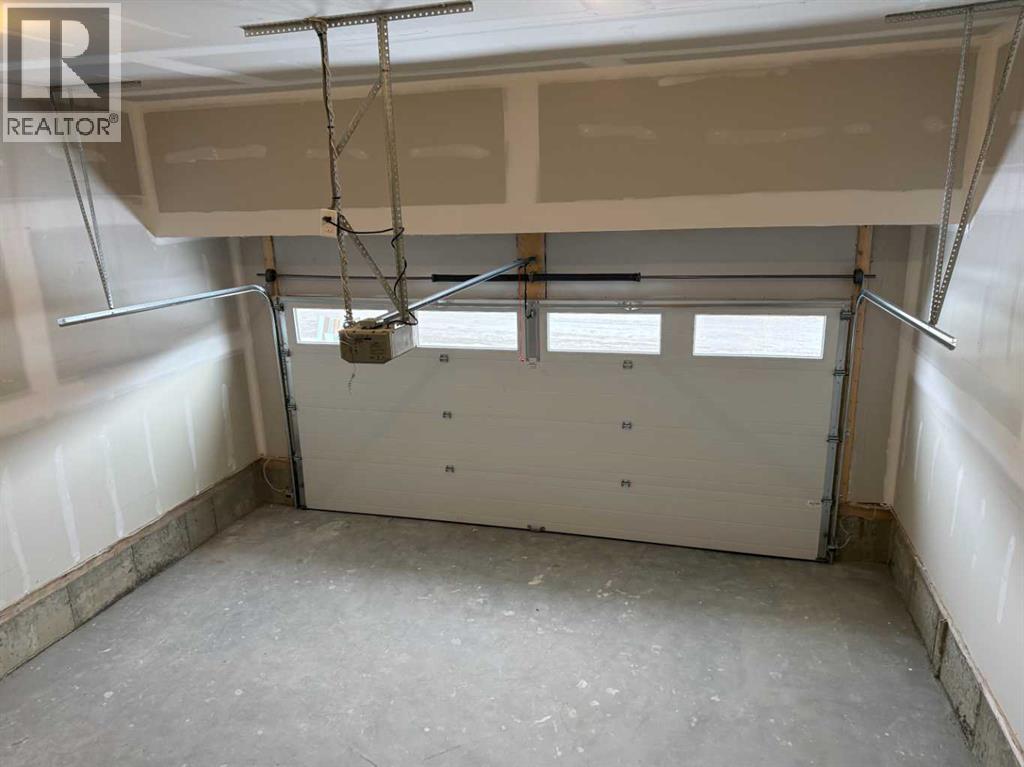 115 Sundown Crescent, Cochrane, Alberta  T4C 1Y3 - Photo 38 - A2297377