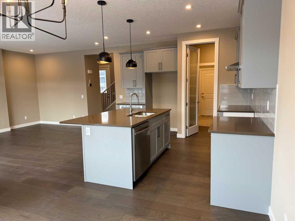 115 Sundown Crescent, Cochrane, Alberta  T4C 1Y3 - Photo 18 - A2297377