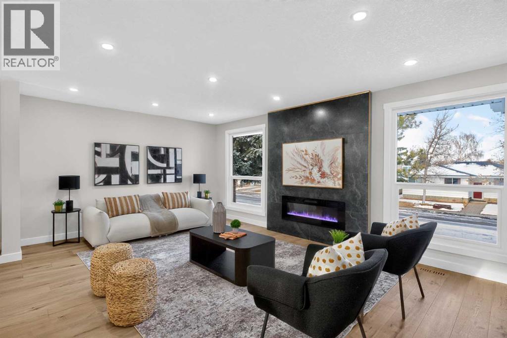 12031 Candiac Road SW, Calgary, Alberta  T2W 1L1 - Photo 4 - A2297412