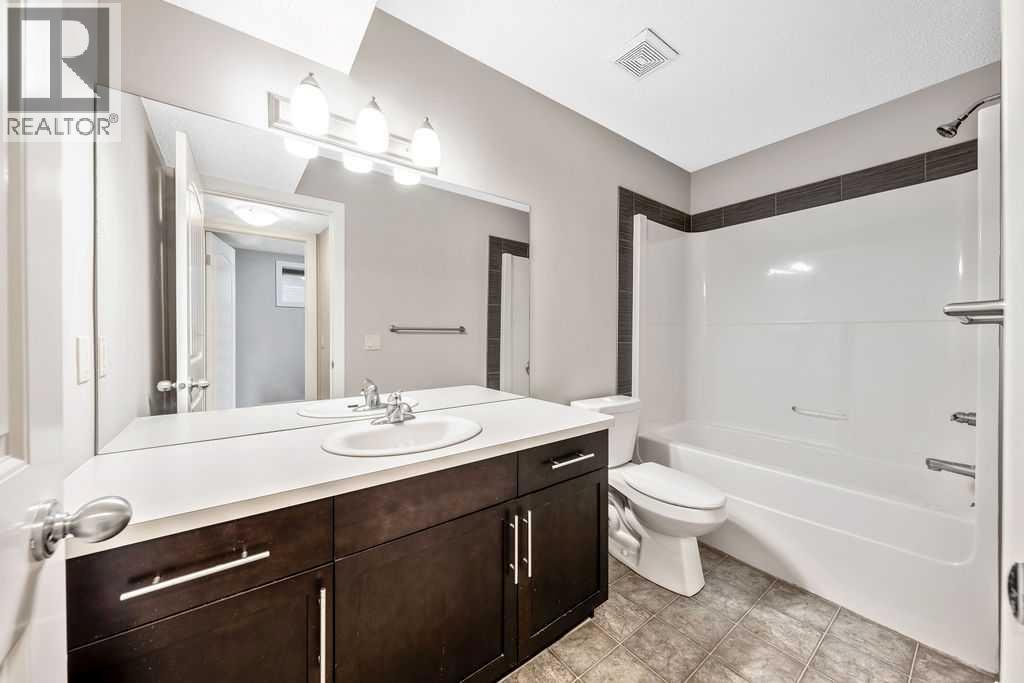 37 Marquis Common SE, Calgary, Alberta  T3M 1N8 - Photo 35 - A2295572