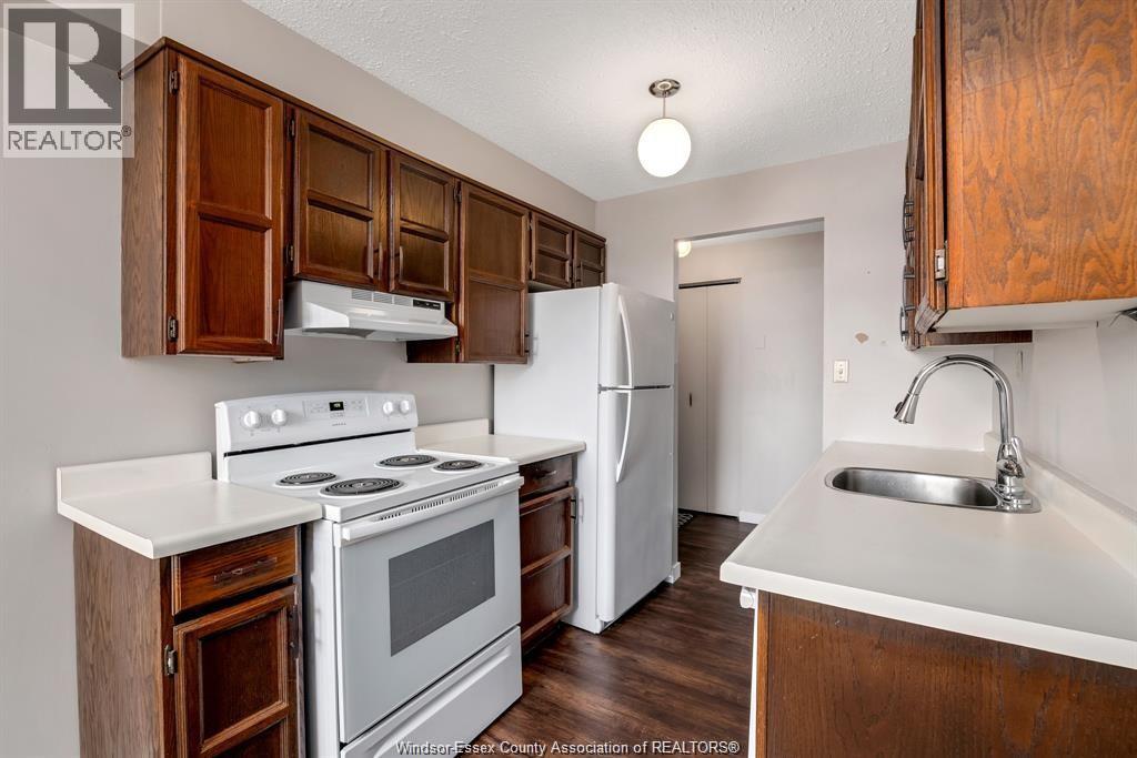 3936 Wyandotte Street Unit# 211, Windsor, Ontario  N8Y 4V1 - Photo 3 - 26007065