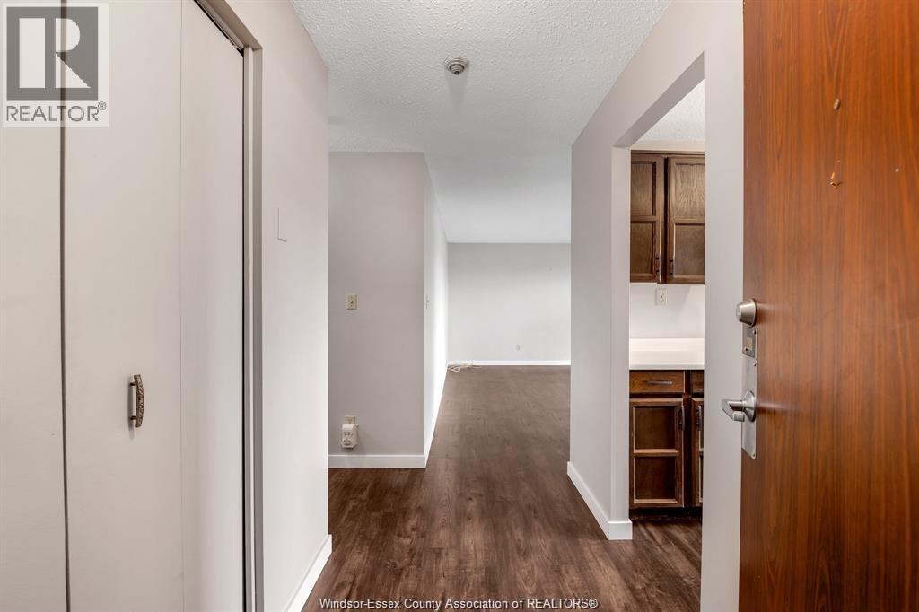 3936 Wyandotte Street Unit# 211, Windsor, Ontario  N8Y 4V1 - Photo 4 - 26007065