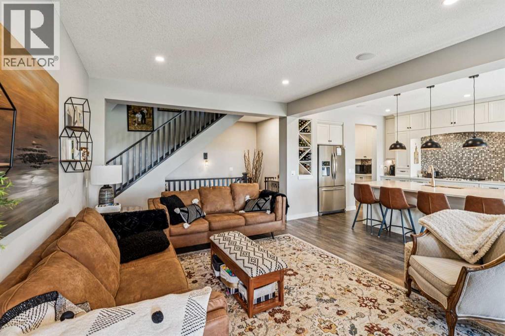 325 Kinniburgh Cove, Chestermere, Alberta  T1X 0Y7 - Photo 12 - A2281235