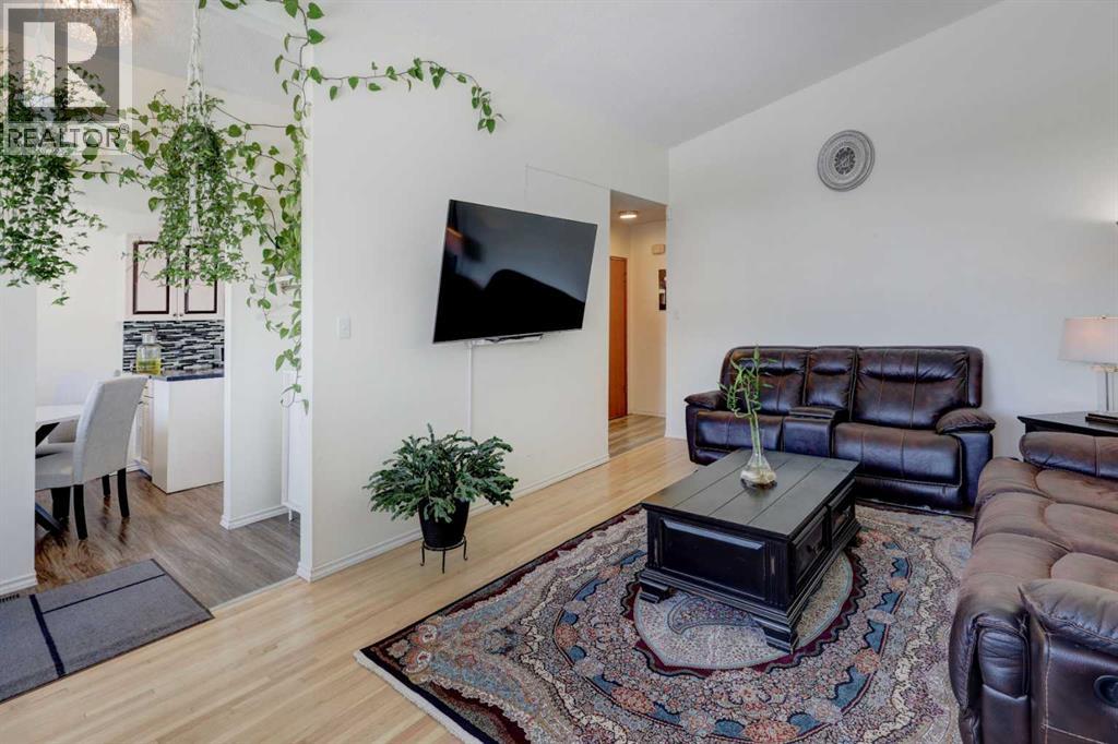 4721 Edmonton Trail NE, Calgary, Alberta