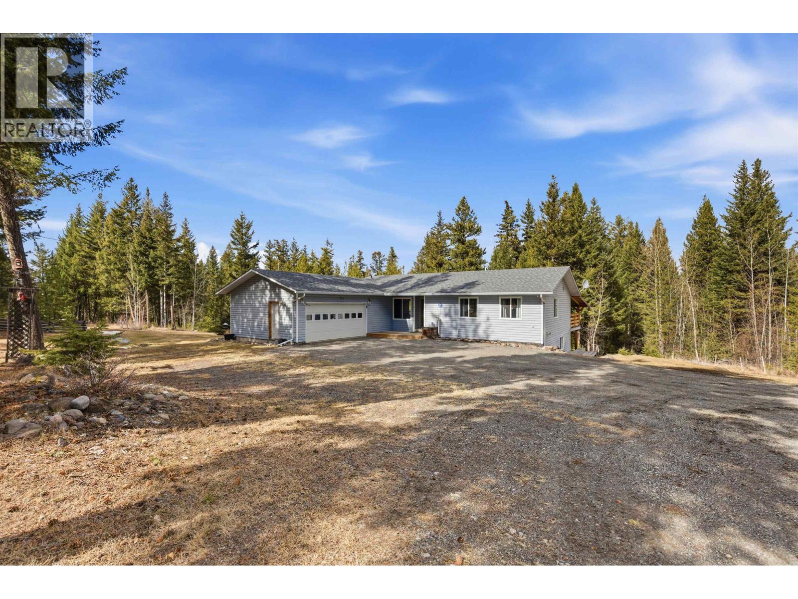 3251 PIGEON ROAD, 150 Mile House, British Columbia