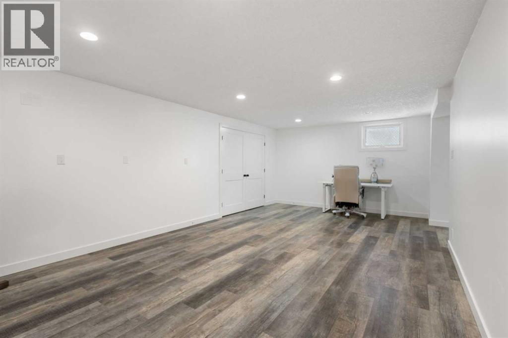 4 Varview Place Nw, Calgary, Alberta  T3A 0G5 - Photo 33 - A2296968